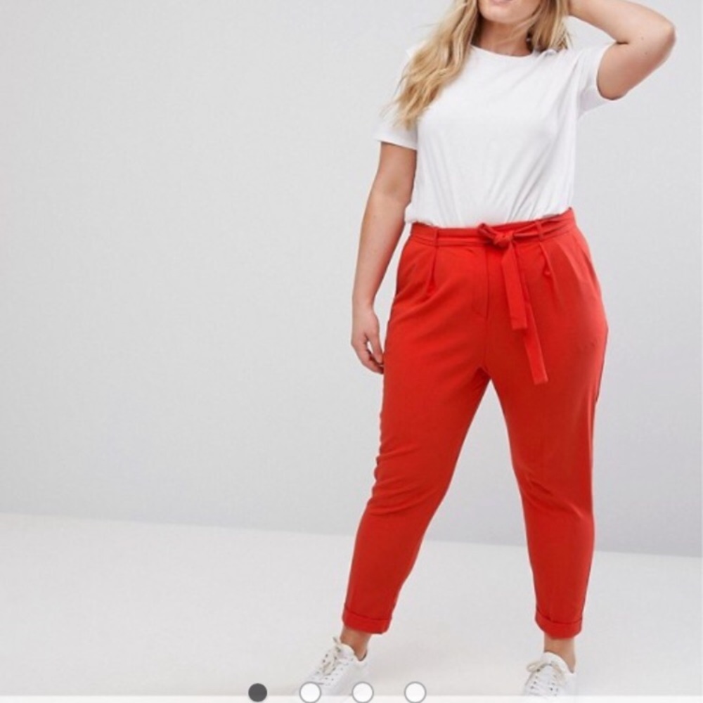 Red paperwaisted trousers